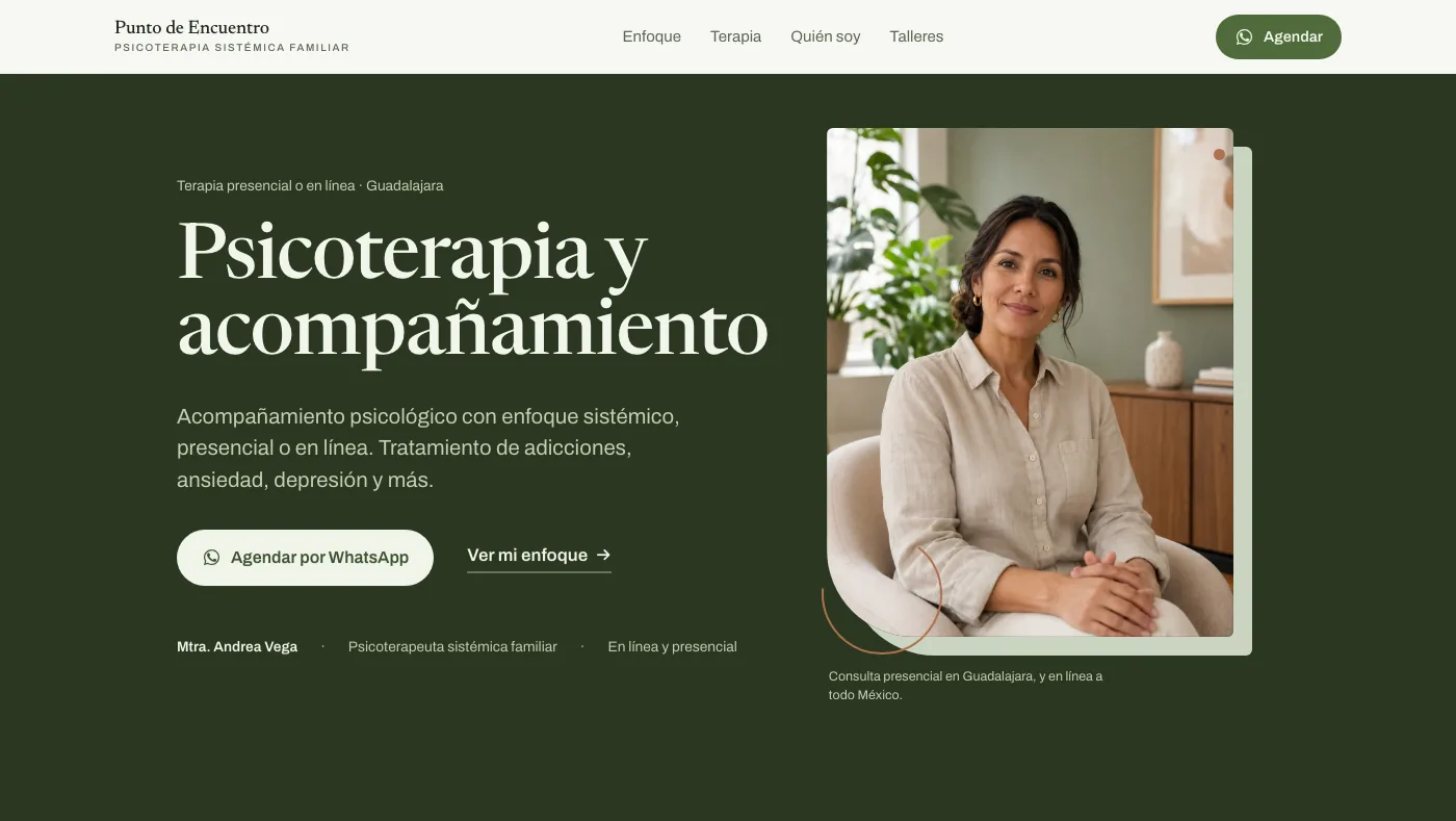 Portada del sitio de una consulta privada: enfoque en una línea, retrato de la terapeuta y botón para agendar por WhatsApp